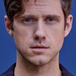 Image of cast member Aaron Tveit