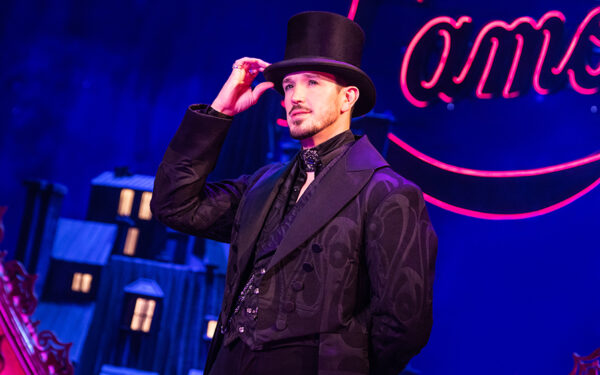 https://moulinrougemusical.com/wp-content/uploads/2021/04/0488-Andrew-Brewer-as-The-Duke-of-Monroth-Photo-by-Matthew-Murphy-and-Evan-Zimmerman-for-MurphyMade-600x375.jpg
